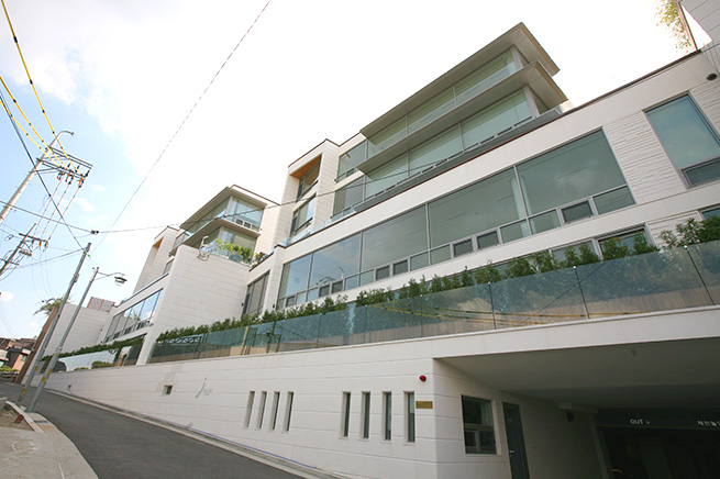 J House 이미지